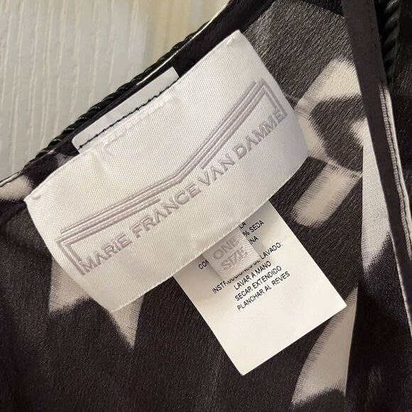 Marie France Van Damme Ethnic Printed Silk Short Boubou Caftan Black White OS - Picture 12 of 16